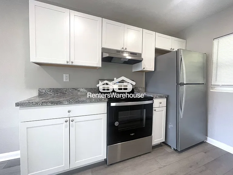 310 S Arcturas Ave #3 — Photo 6