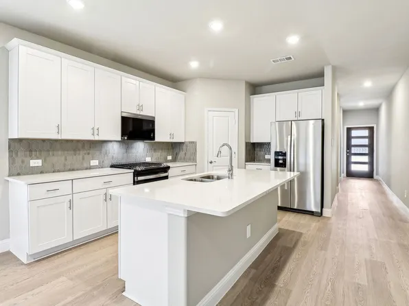 3312 Pat Mayse Dr, Farmersville, TX 75442