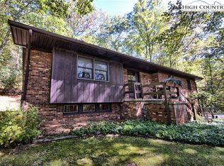 254 Stone Ridge Dr, Jefferson, NC 28640