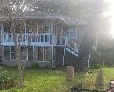 3 bed, 1.5 bath, 1320 sqft, $1,850 — Photo 1