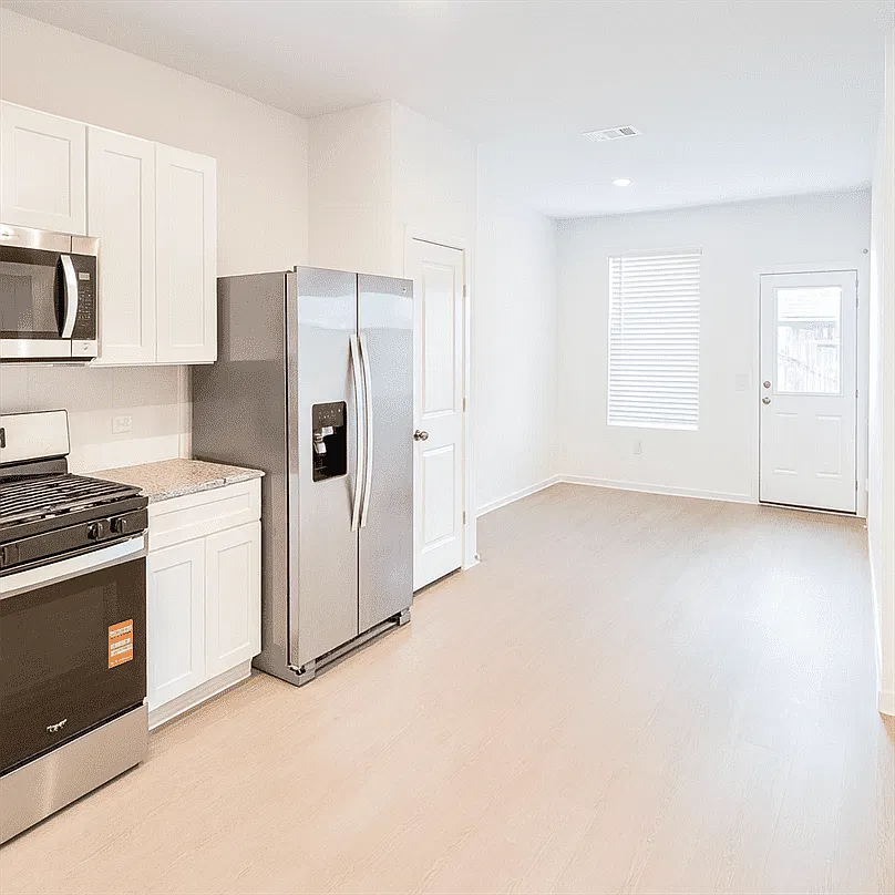 3 bed, 1550 sqft, $1,950 — Photo 3
