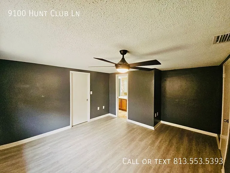 9100 Hunt Club Ln — Photo 30