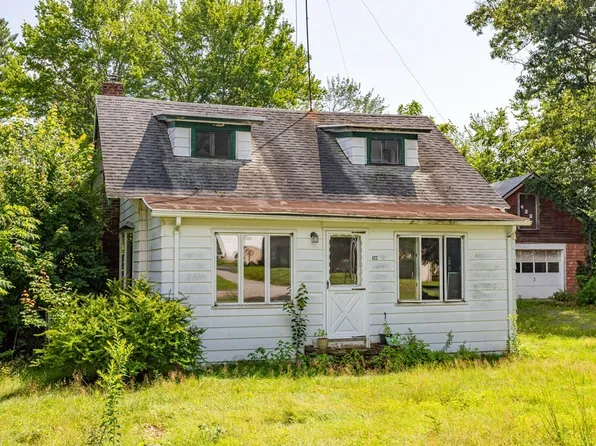 422 S Quinsigamond Ave, Shrewsbury, MA 01545