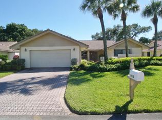 6860 Villas Dr S, Boca Raton, FL 33433