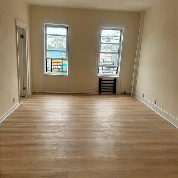 2116 Flatbush Ave — Photo 10
