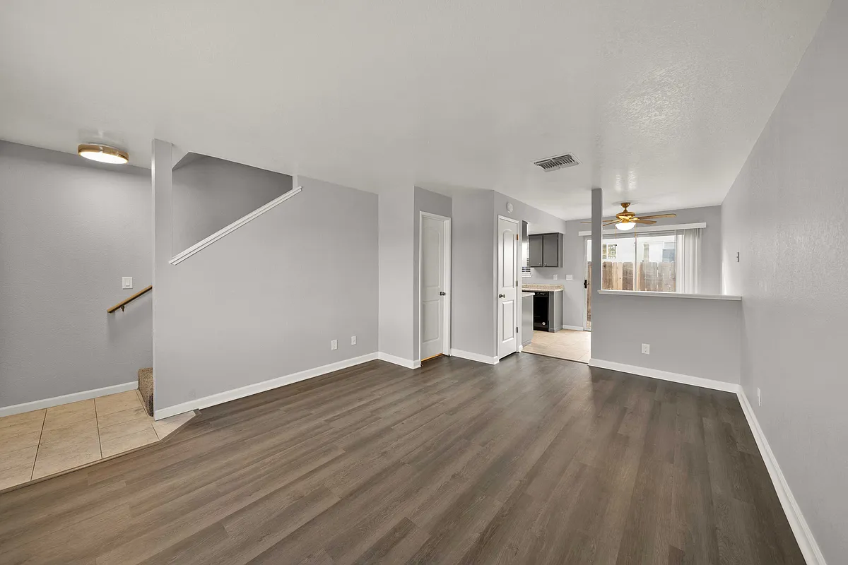 Building Photo - Heather Ridge Apartments