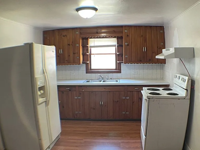 804 S 4th St — Photo 6