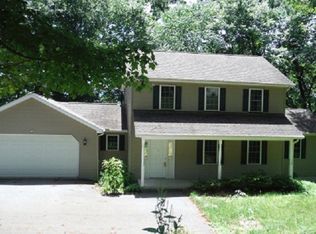 50 Delving Dr, Lewistown, PA 17044