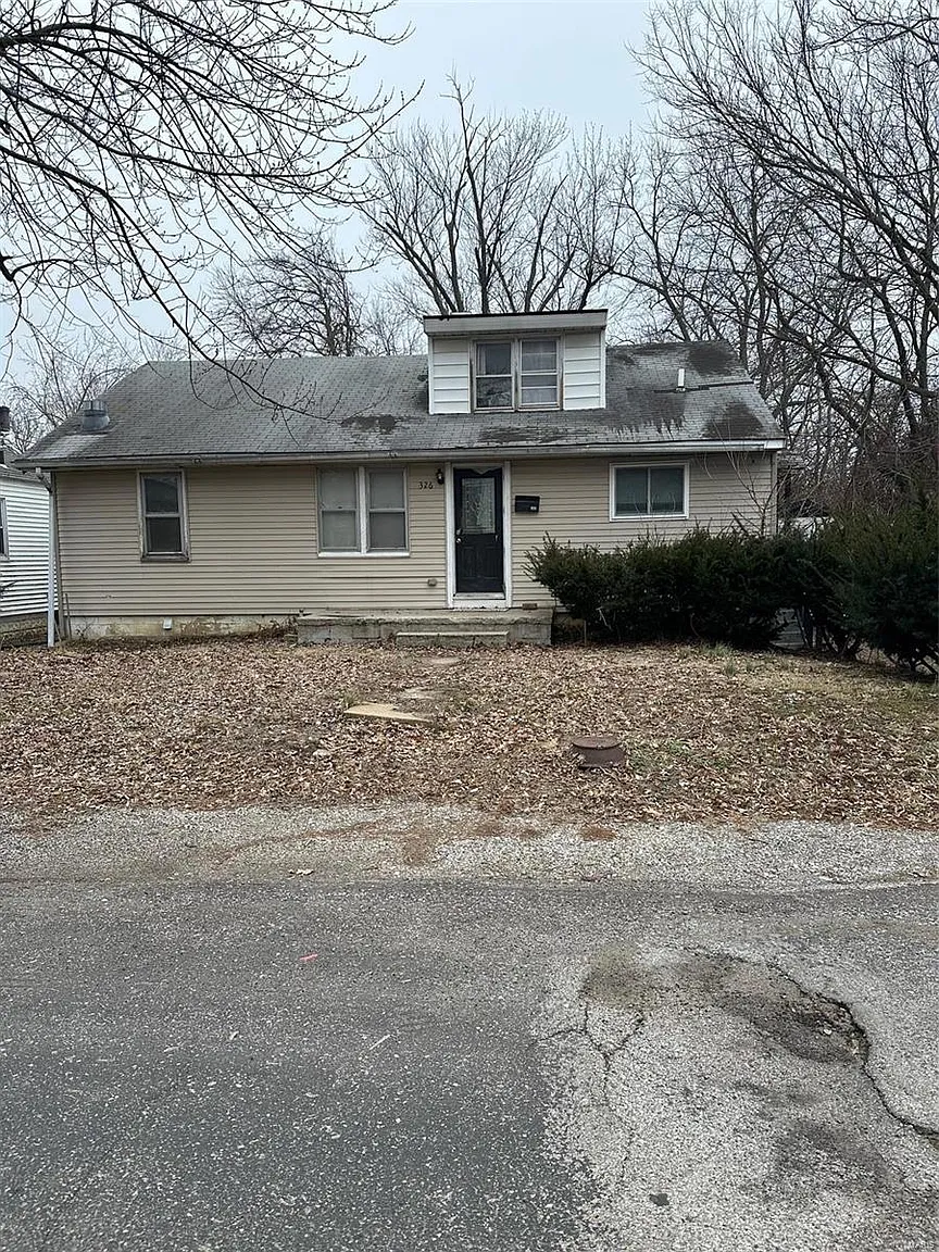 326 S Hickory St photo 1
