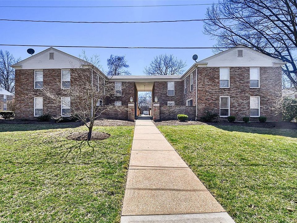 1st image of 438 Colony Woods #438