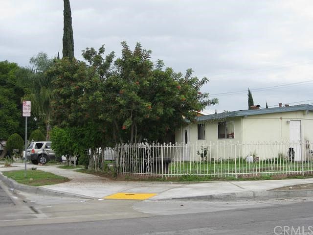 2nd image of 570 S Backton Ave