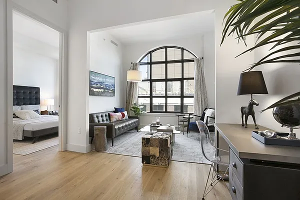 Rented by EXR | media 2