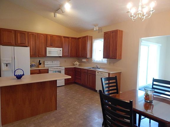 4th image of 454 Tyler Station Dr
