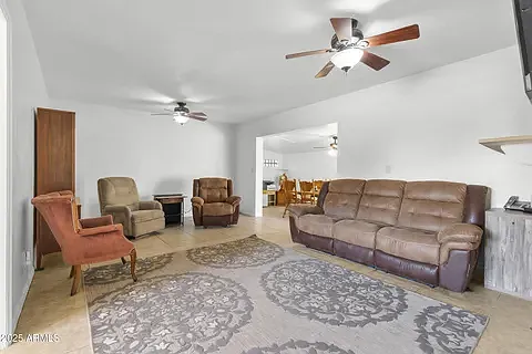 616 N Freestone Cir — Photo 6
