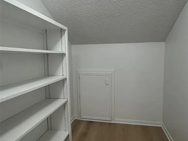 9826 Chiselhurst Dr — Photo 19