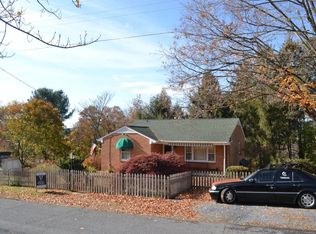 10 Weston Dr, Staunton, VA 24401