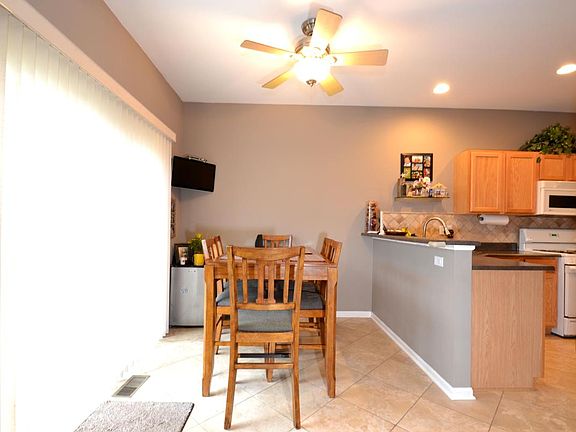 4th image of 366 N Patriot Dr