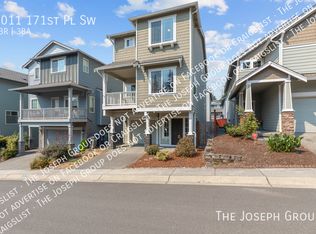 2011 171st Pl SW, Lynnwood, WA 98037