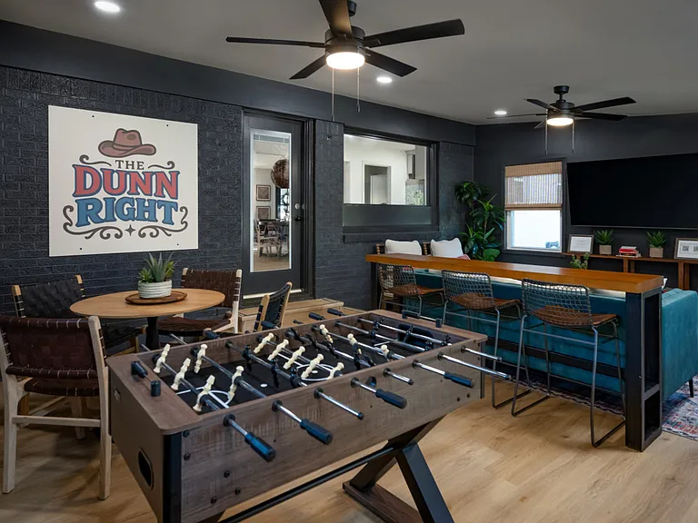 Building's Lounge