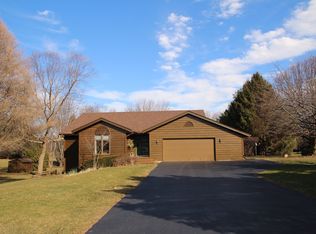 9541 Ridgeview Rd, Belvidere, IL 61008