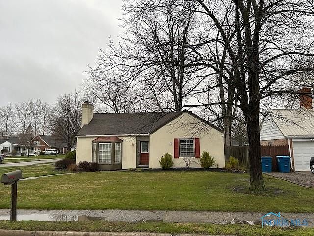 1st image of 830 Oakwood Ave