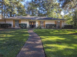 1612 Willowview St, Longview, TX 75604