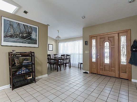 2nd image of 277 Starmount Dr