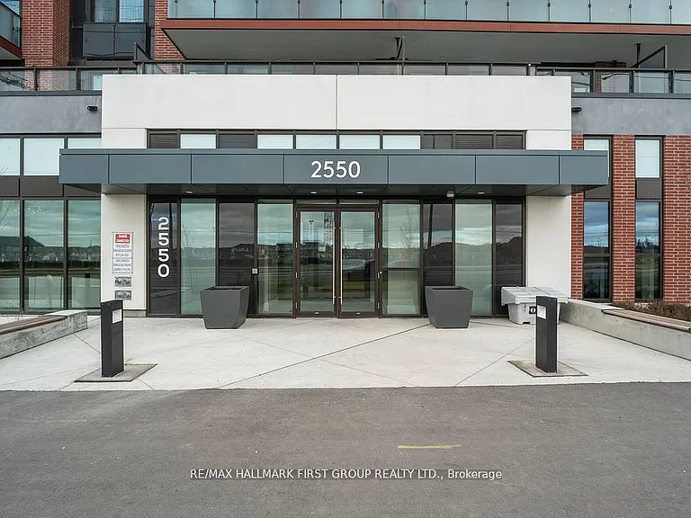 2550 Simcoe St N #1605 — Photo 2