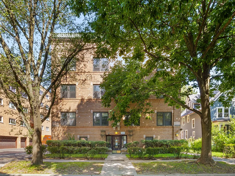 721 Foster St #2E