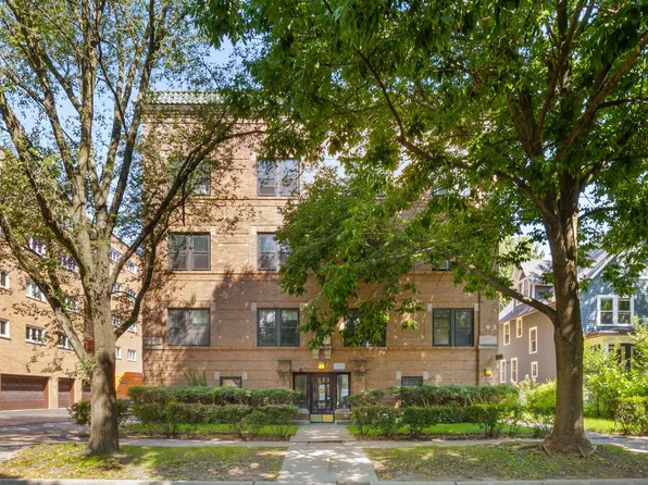 721 Foster St APT 2E, Evanston, IL 60201