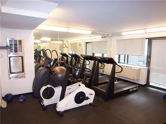 Rented by Maz Group NY | media 35