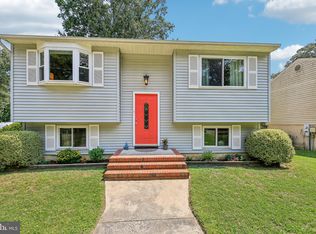 323 Dorchester Rd, Pasadena, MD 21122