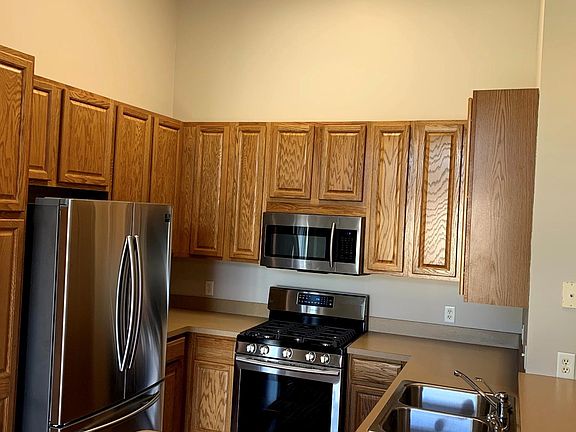 2nd image of 2219 Saint Johns Pl