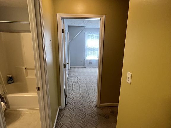 4th image of 6714 Currington Cir
