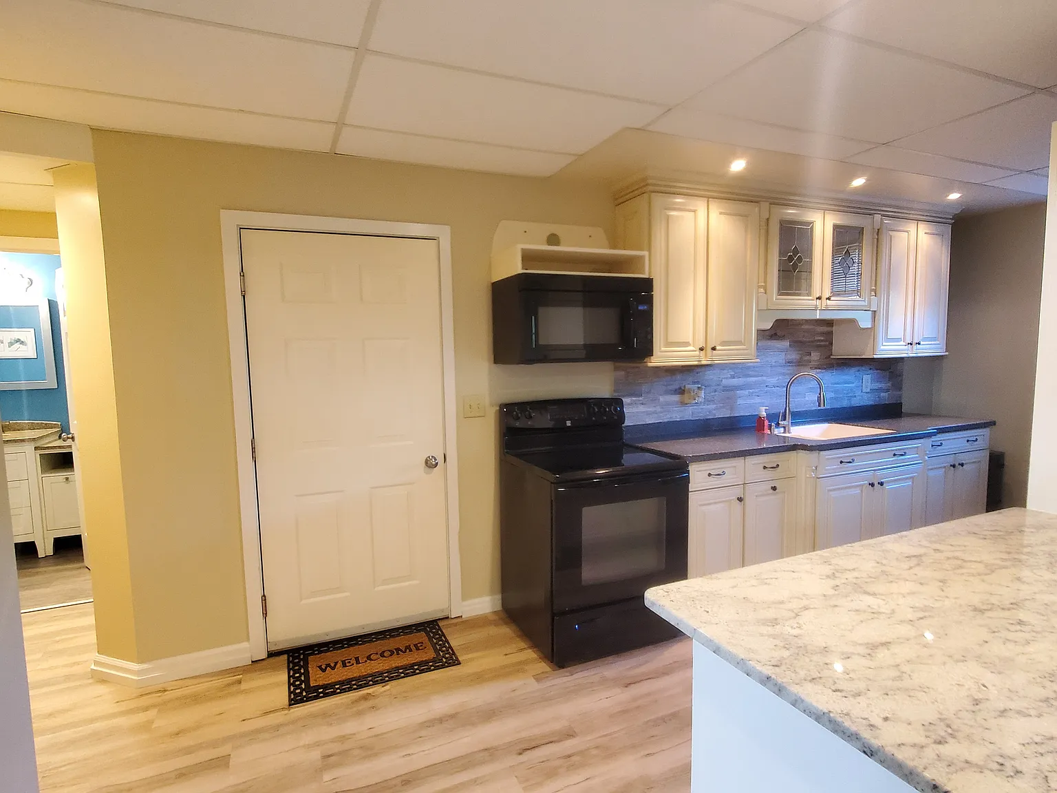 1 bed, 650 sqft, $1,150 — Photo 2