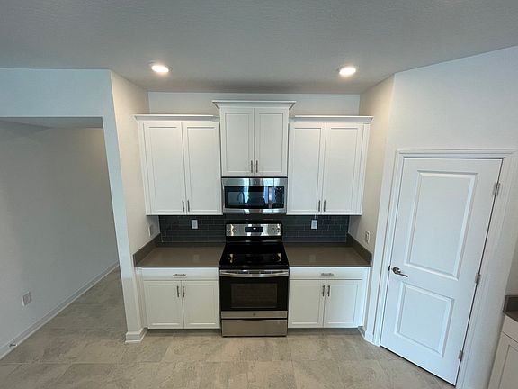 4th image of 2861 Nottel Dr