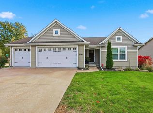 5767 Evergreen Pl, Bettendorf, IA 52722