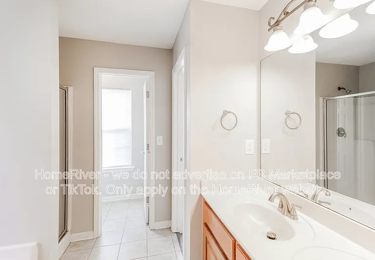 35 Chapman Way — Photo 10