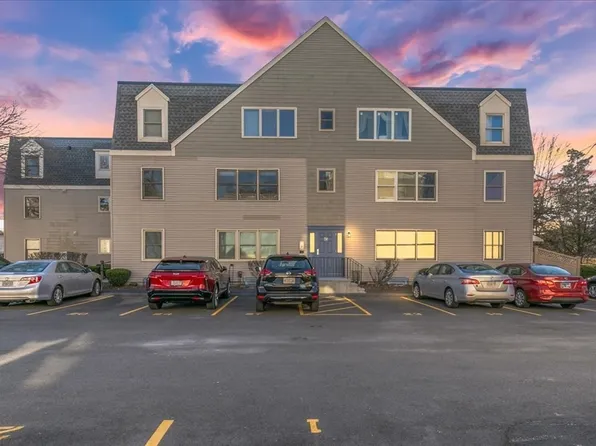 45 Cross St APT 19, Medford, MA 02155