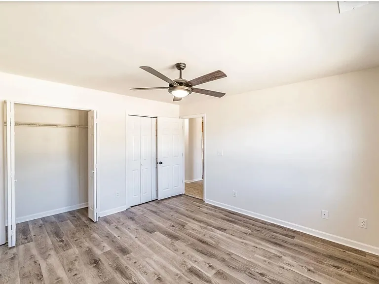 109 Fox Run Dr — Photo 15