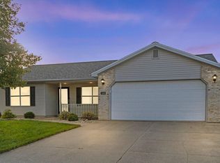 1946 York Ct, Huntington, IN 46750