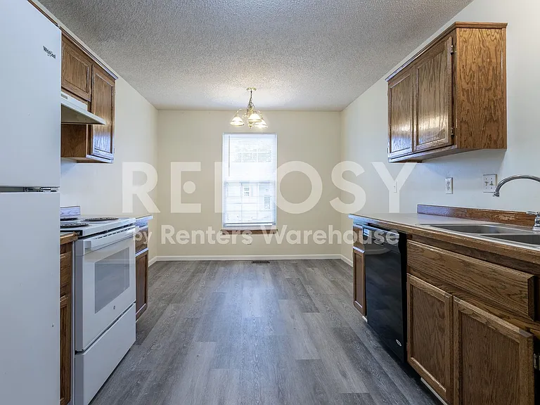 1500 Galway Ct — Photo 10