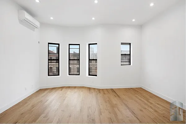 Rented by Skyline Group Real Estate | media 3