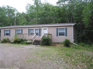 15 White Tail Ln, Whitefield, ME 04353