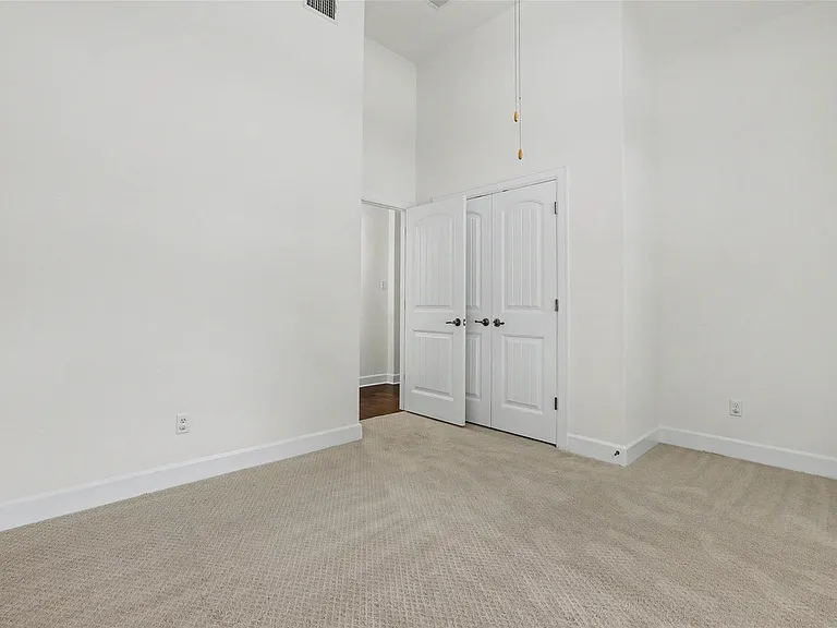 213 Southern Cross Dr — Photo 19