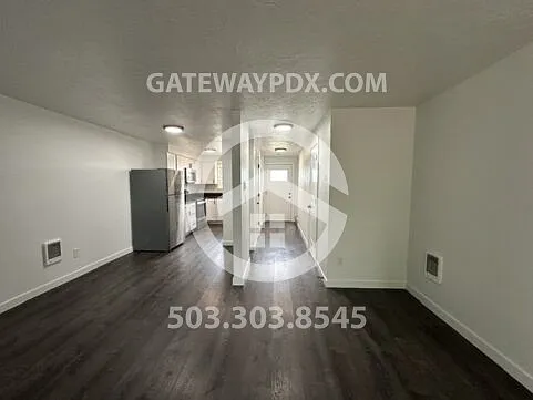 2322 SE 7th St — Photo 12