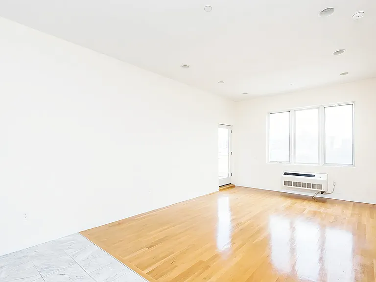 37-34 29th St #3B — Photo 3