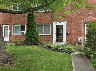 5975 Glenway Dr #A, Brook Park, OH 44142