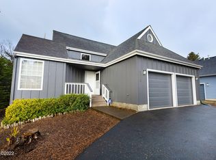 5215 NE Port Ln, Lincoln City, OR