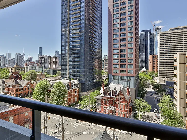 609 Sherbourne St #803 — Photo 21
